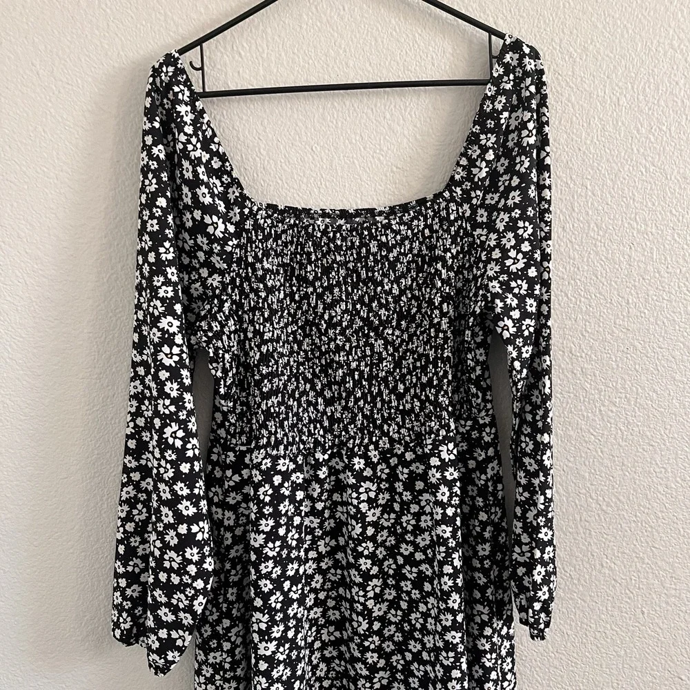 Women's 2XL midi Smocked Puff sleeve Black white floral dress cottage Milkmaid - Picture 6 of 6